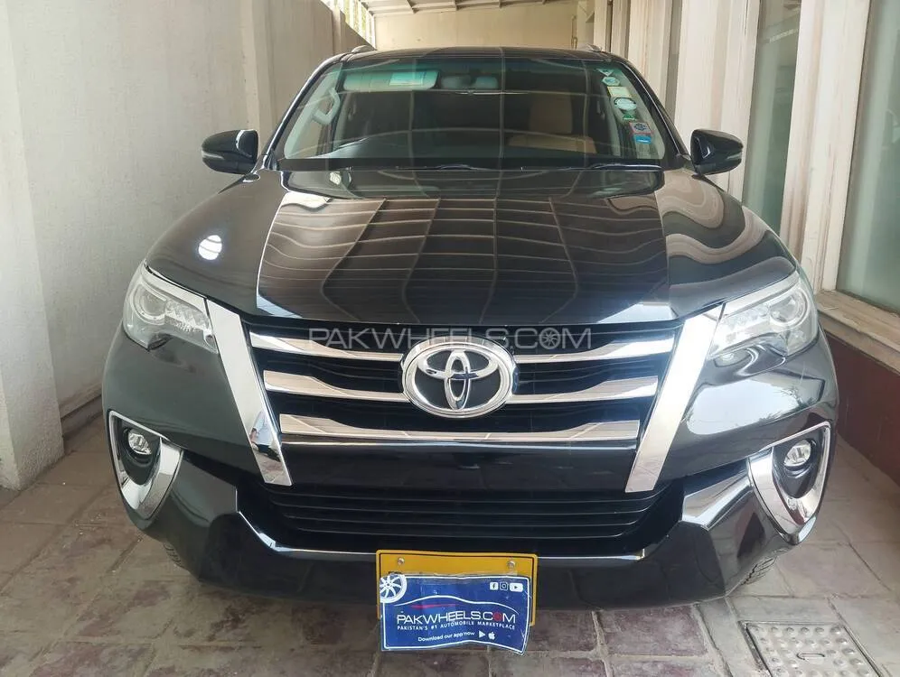 Toyota Fortuner 2018 for Sale in Karachi Image-1