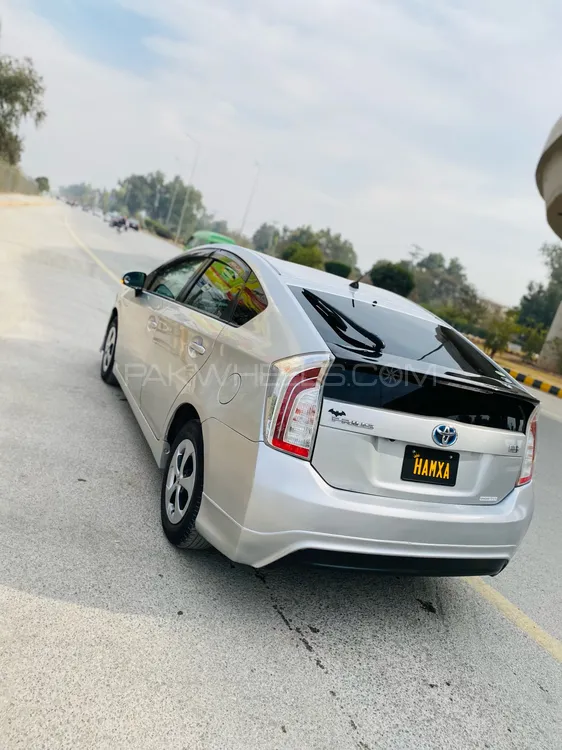 Toyota Prius 2012 for Sale in Peshawar Image-1