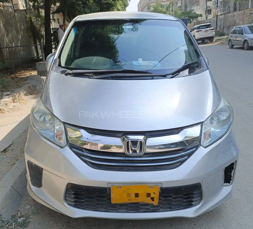 Honda Freed 2014 for Sale in Karachi Image-1