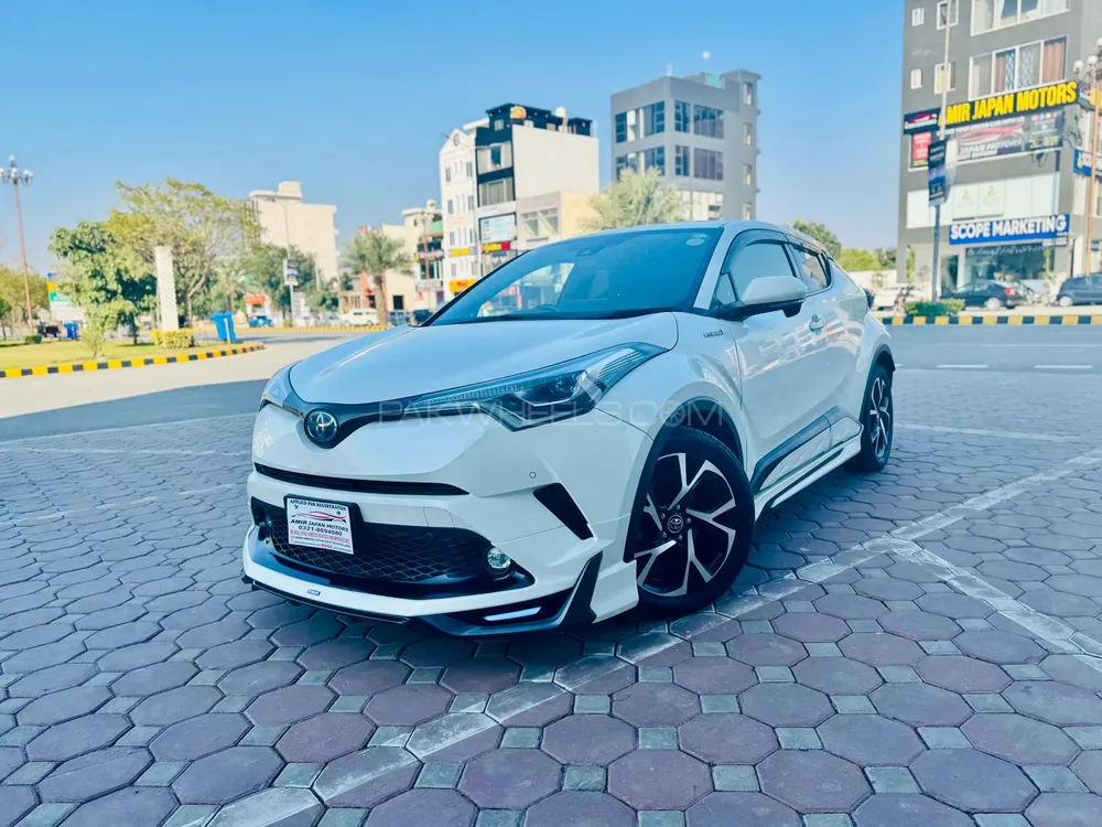 Toyota C-HR 2019 for Sale in Lahore Image-1