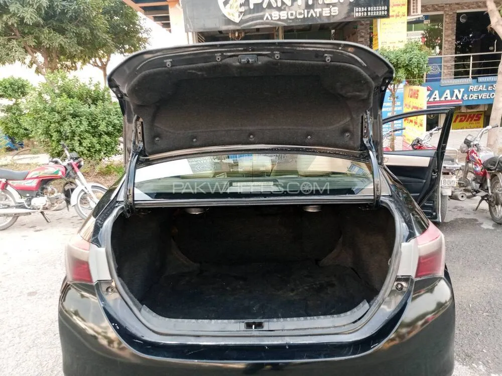 Toyota Corolla 2014 for Sale in Islamabad Toyota Corolla 2014 for Sale in Islamabad Image-9