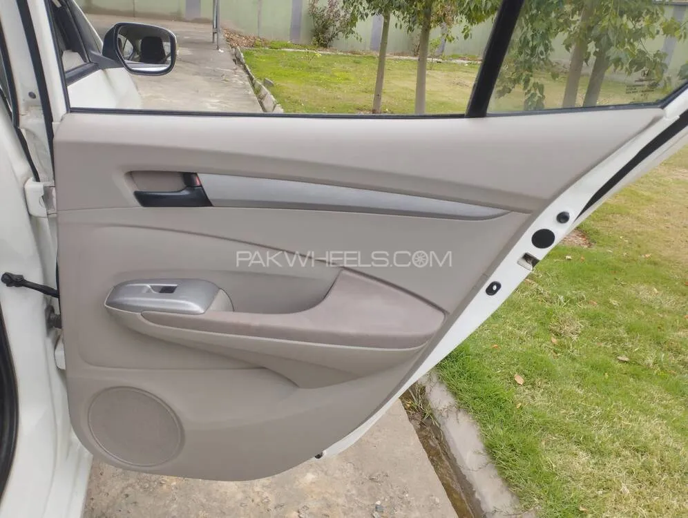 Honda City 2017 for Sale in Peshawar Honda City 2017 for Sale in Peshawar Image-15