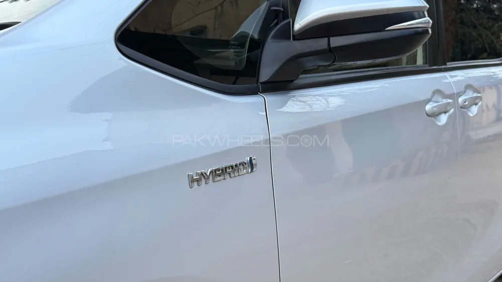 Toyota Voxy 2017 for Sale in Karachi Toyota Voxy 2017 for Sale in Karachi Image-18