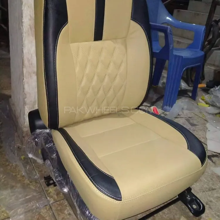 Toyota Yaris Compelet seat covers available Toyota Yaris Compelet seat covers available Image-3