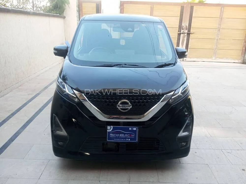 نسان ڈیز 2020 for Sale in اسلام آباد Image-1
