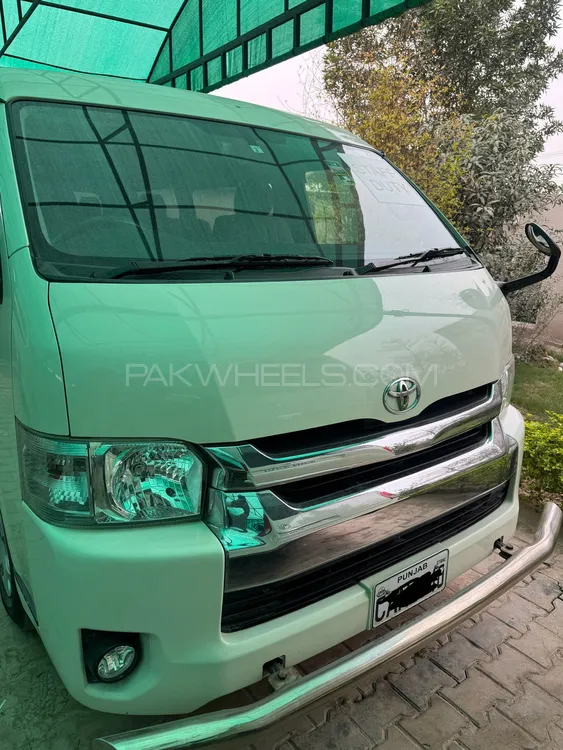 Toyota Hiace 2017 for Sale in Multan Image-1
