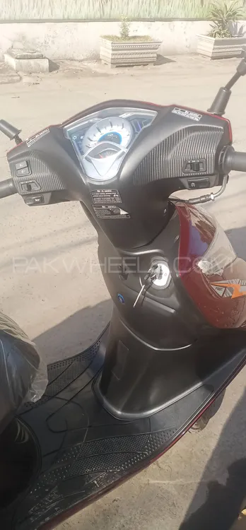 یونائیٹڈ US Scooty 100 2025 for Sale Image-1