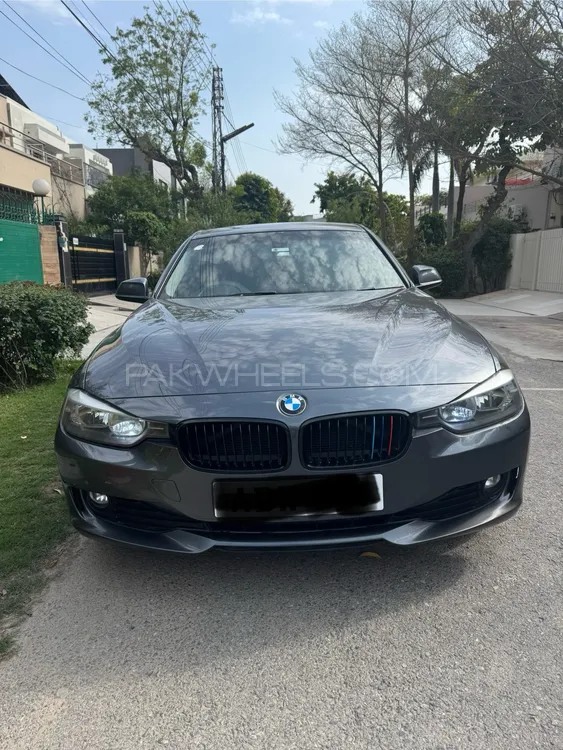 بی ایم ڈبلیو 3 سیریز 2013 for Sale in لاہور Image-1