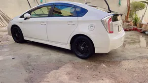 Toyota Prius S 1.8 2013 for Sale