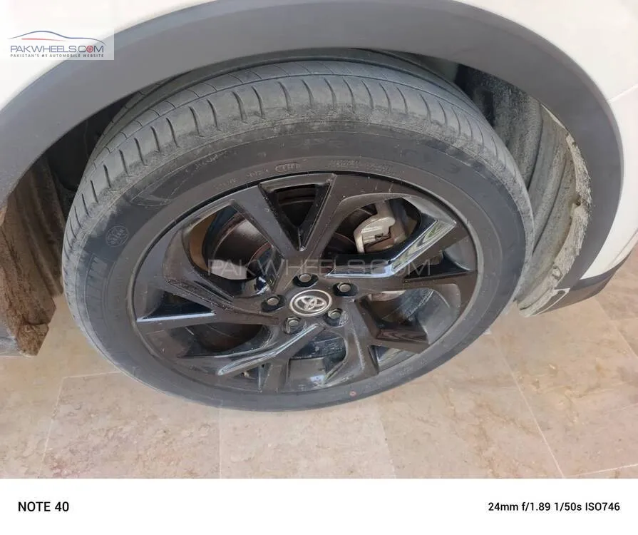 Toyota C-HR 2019 for Sale in Karachi Toyota C-HR 2019 for Sale in Karachi Image-15