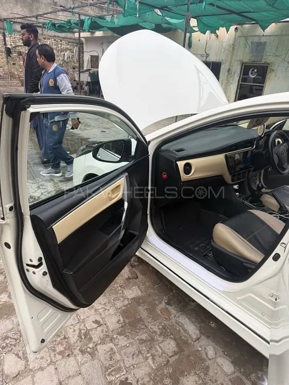 Toyota Corolla 2017 for Sale in Mirpur A.K. Image-1