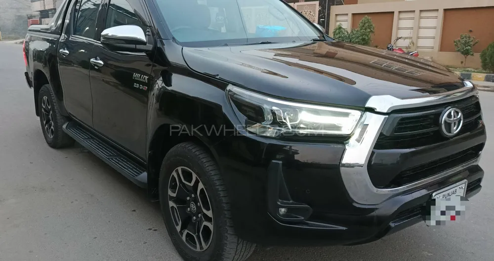 Toyota Hilux 2022 for Sale in Lahore Toyota Hilux 2022 for Sale in Lahore Image-3