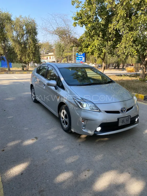 Toyota Prius 2014 for Sale in Islamabad Image-1