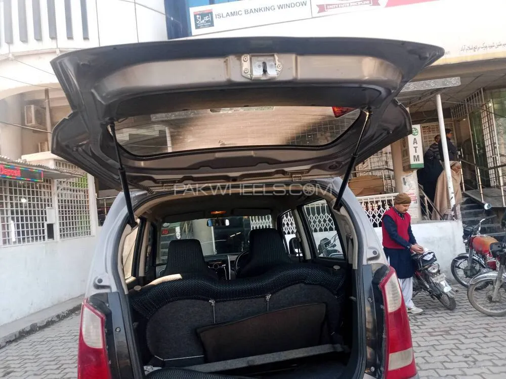 Suzuki Wagon R 2017 for Sale in Islamabad Suzuki Wagon R 2017 for Sale in Islamabad Image-7