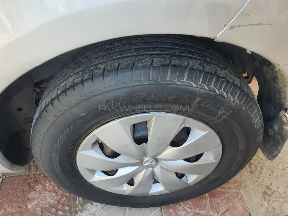 Toyota Vitz 2009 for Sale in Lahore Image-1