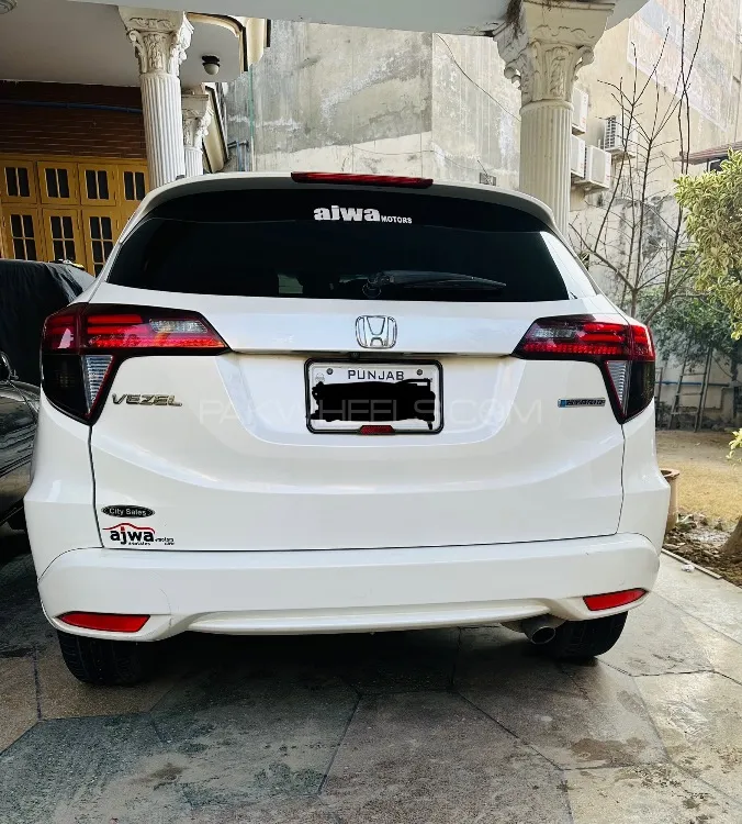 Honda Vezel 2012 for Sale in Lala musa Image-1