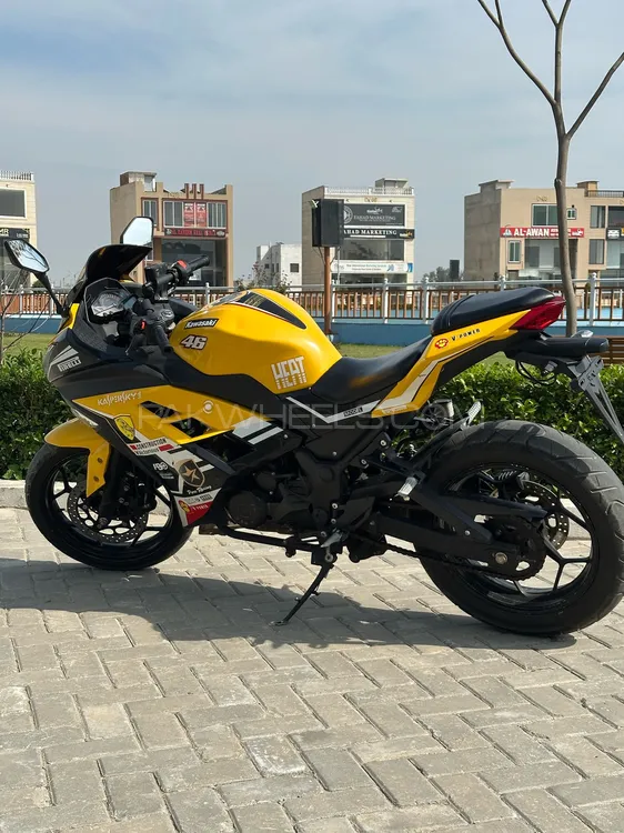Kawasaki Ninja 250R 2022 for Sale Image-1