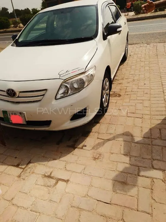 Toyota Corolla 2011 for Sale in Chichawatni Image-1