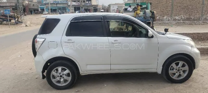 Toyota Rush 2012 for Sale in D.G.Khan Toyota Rush 2012 for Sale in D.G.Khan Image-3