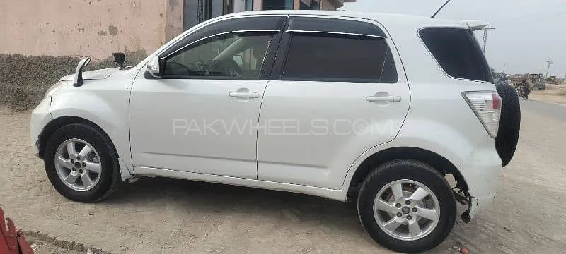 Toyota Rush 2012 for Sale in D.G.Khan Toyota Rush 2012 for Sale in D.G.Khan Image-4