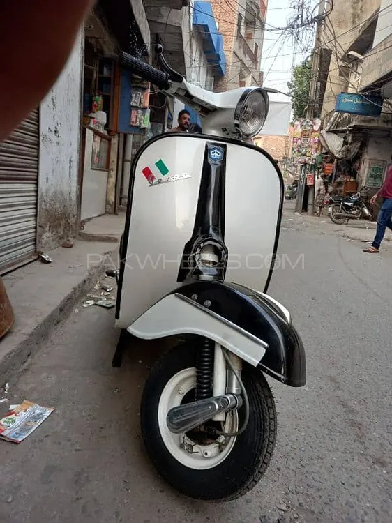 Vespa Primavera 150 1970 for Sale Image-1