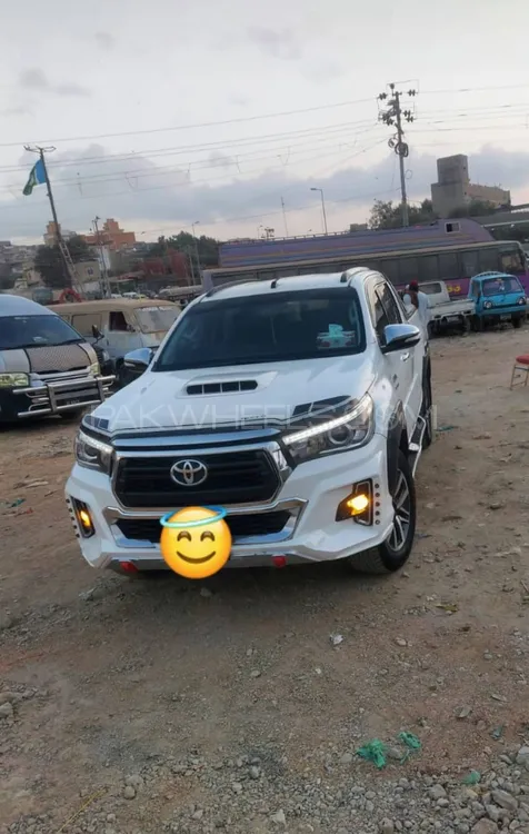 Toyota Hilux 2017 for Sale in Charsadda Image-1