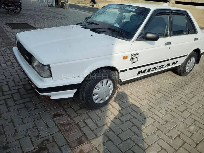 Nissan Sunny 2000 for Sale in Bahawalpur Image-1