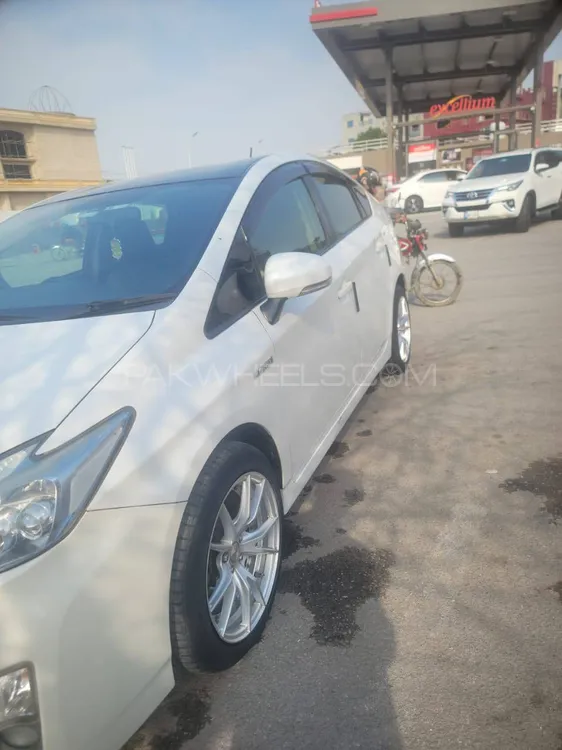 Toyota Prius 2011 for Sale in Rawalpindi Image-1