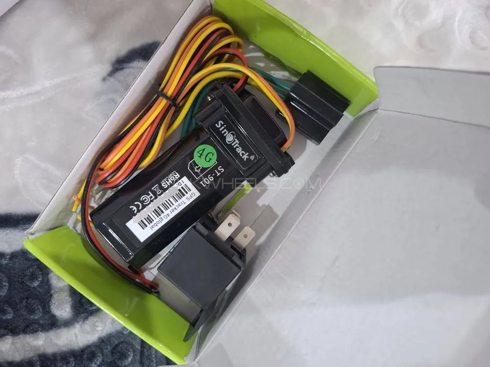 4G car Tracker available just one time payment no annual fee Image-1