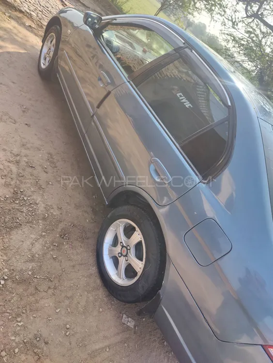 Honda Civic 2004 for Sale in Faisalabad Image-1