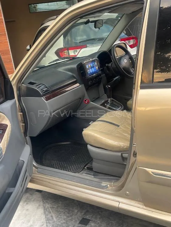 Suzuki Vitara 2005 for Sale in Lahore Suzuki Vitara 2005 for Sale in Lahore Image-5
