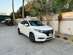 Honda Vezel Hybrid Z 2014 for Sale