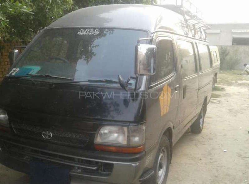 Toyota Hiace 2002 for Sale in Lahore Image-1