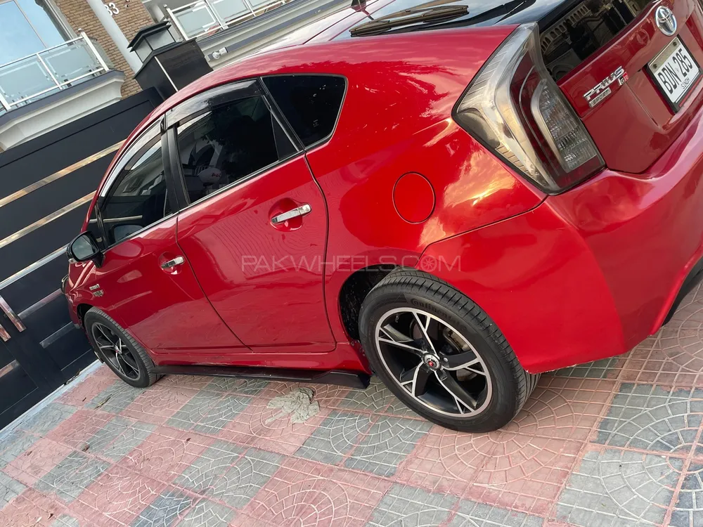 Toyota Prius 2012 for Sale in Islamabad Image-1