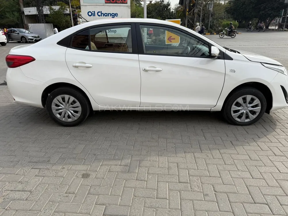 Toyota Yaris Sedan 2022 for Sale in Lahore Toyota Yaris Sedan 2022 for Sale in Lahore Image-4