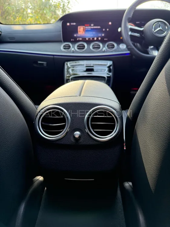 Mercedes Benz E Class 2021 for Sale in Lahore Mercedes Benz E Class 2021 for Sale in Lahore Image-18