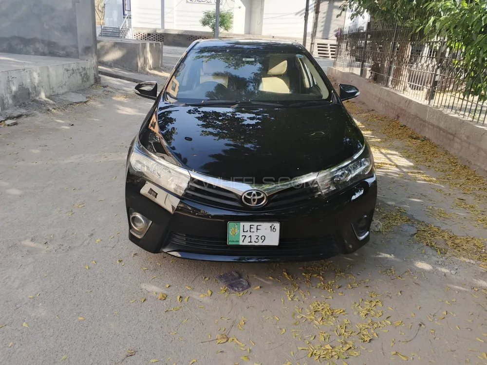 Toyota Corolla 2014 for Sale in Faisalabad Image-1