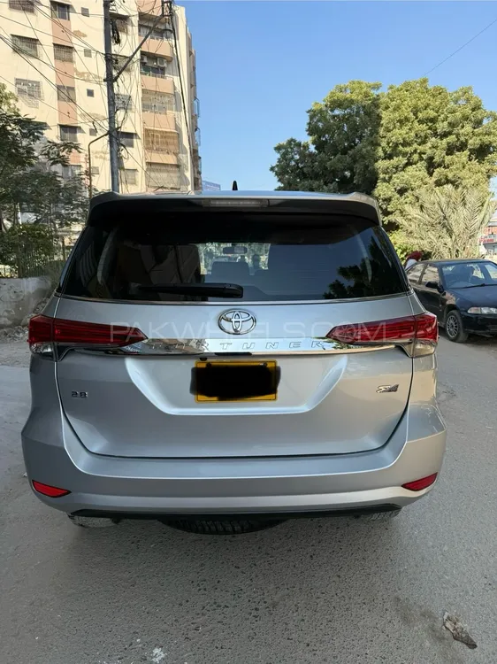 Toyota Fortuner 2020 for Sale in Karachi Image-1