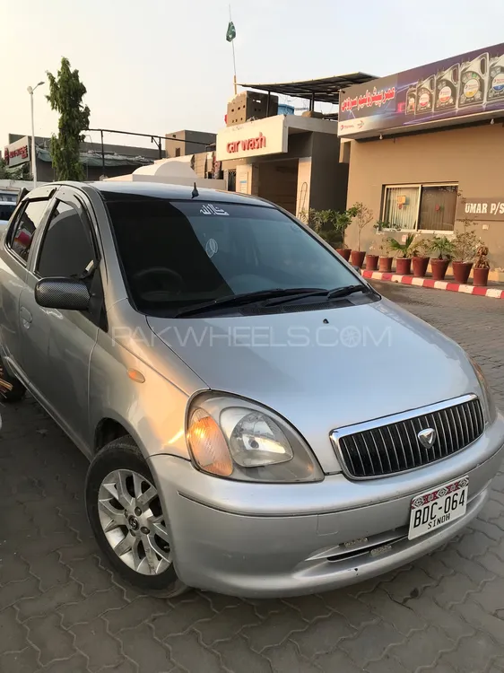 Toyota Vitz 1999 for Sale in Multan Image-1