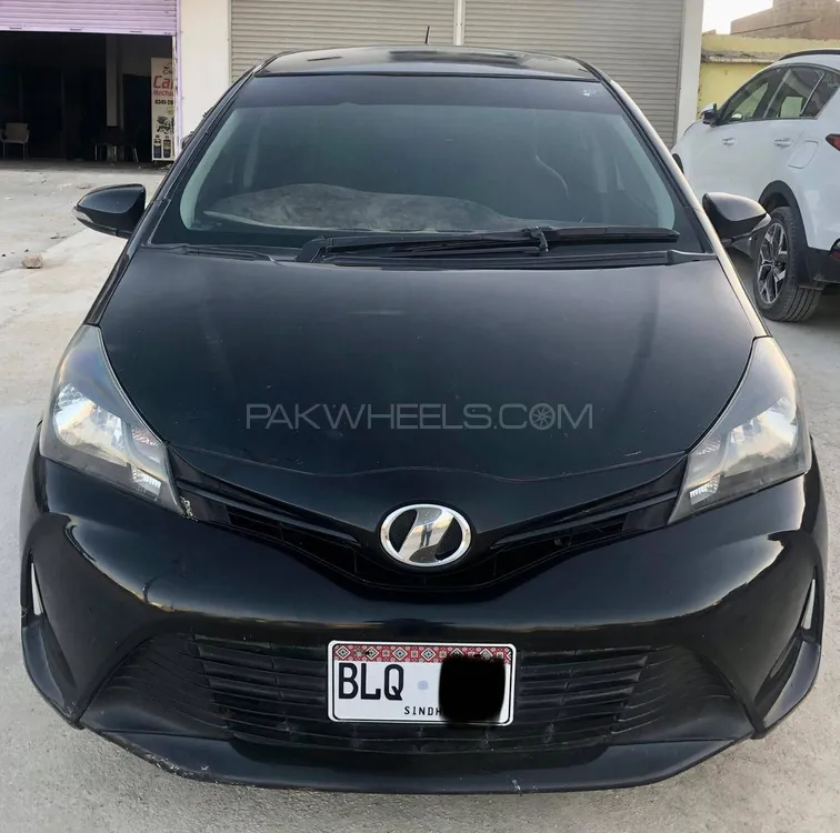 Toyota Vitz 2014 for Sale in Karachi Image-1