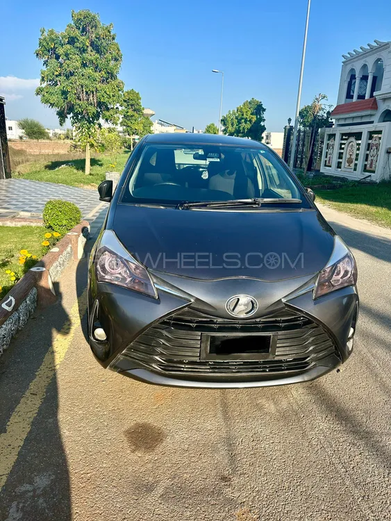 Toyota Vitz 2018 for Sale in Sialkot Image-1