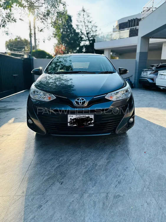 Toyota Yaris Sedan 2021 for Sale in Lahore Image-1