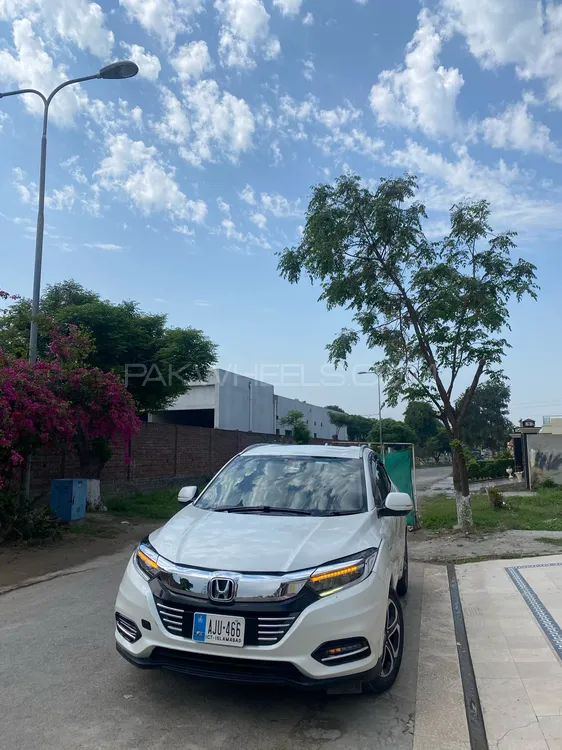 Honda Vezel 2016 for Sale in Gujranwala Image-1