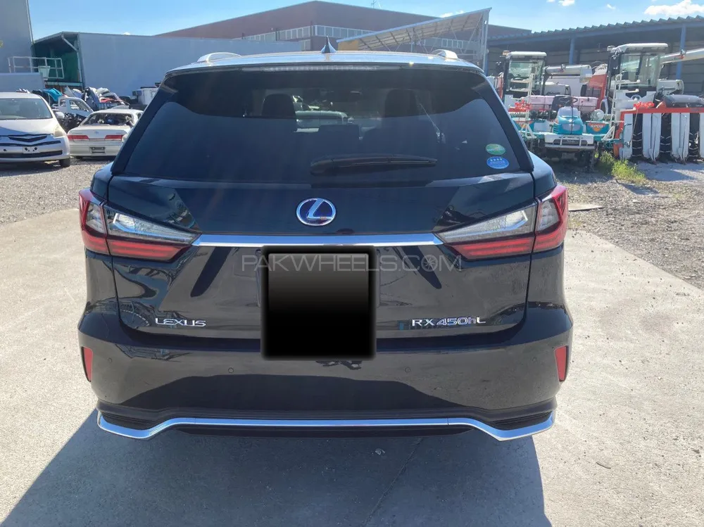 Lexus RX Series 2018 for Sale in Lahore Lexus RX Series 2018 for Sale in Lahore Image-2