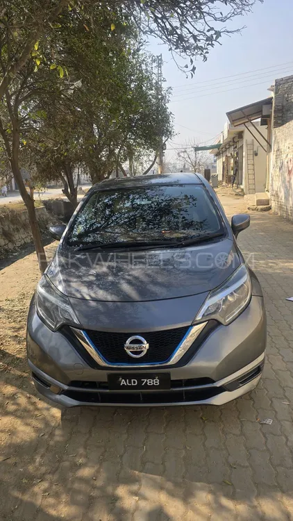 Nissan Note 2017 for Sale in Charsadda Image-1