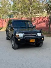 Mitsubishi Pajero GLX 3.5 2003 for Sale