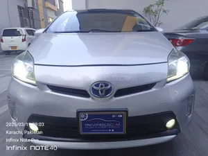 Toyota Prius S LED Edition 1.8 2012 for Sale