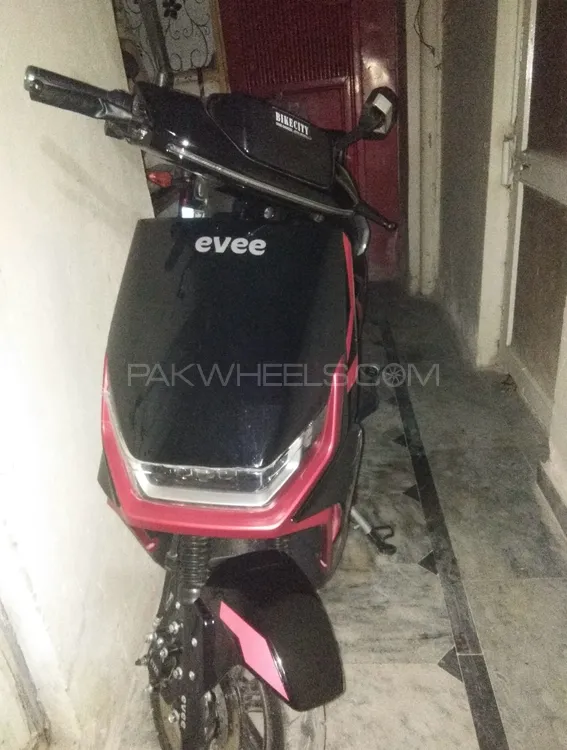 Evee Gen-Z 2025 for Sale Image-1