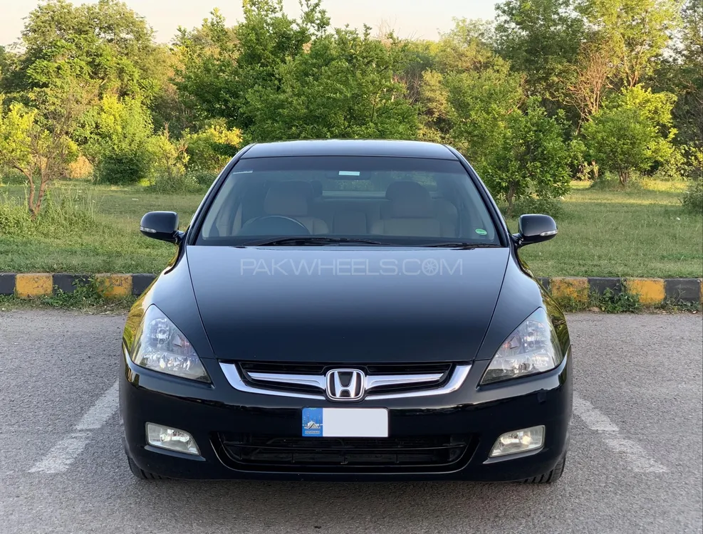 Honda Accord 2006 for Sale in Islamabad Image-1