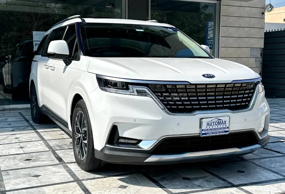 KIA Carnival 2021 for Sale in Lahore Image-1